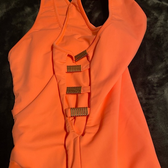 Coral body suit - Picture 3 of 3